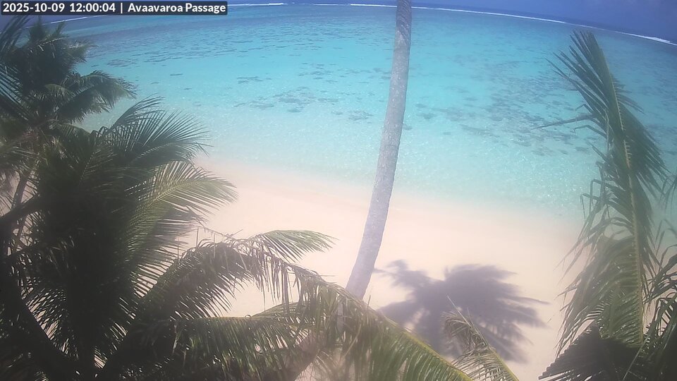 12:00 PM @ Avaavaroa Beach