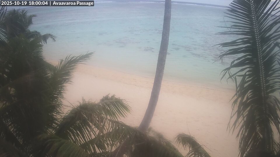 6:00 PM @ Avaavaroa Beach